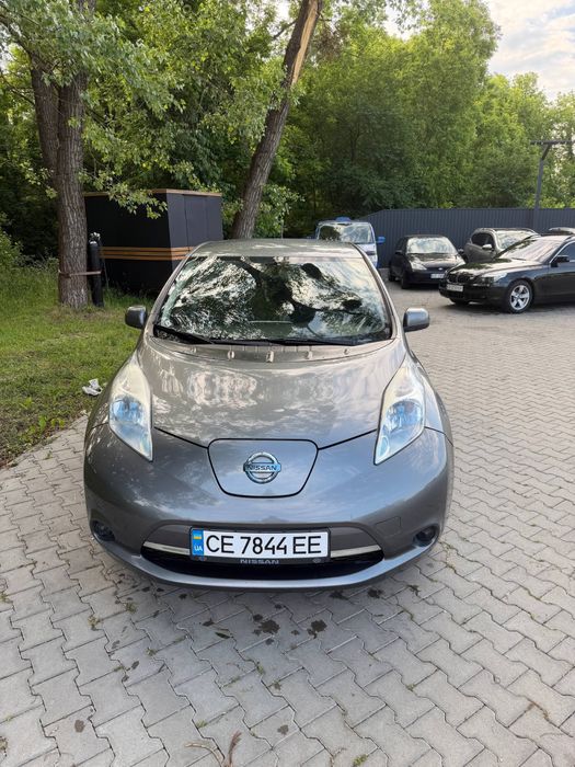 Nissan  Leaf 2014
