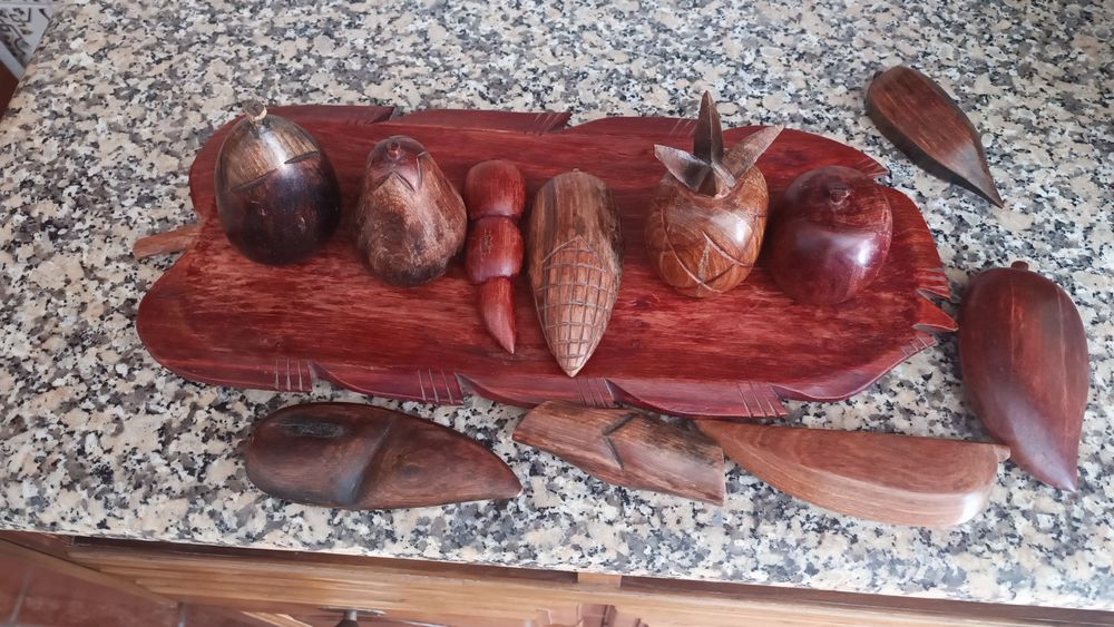 Peças decorativas em madeira