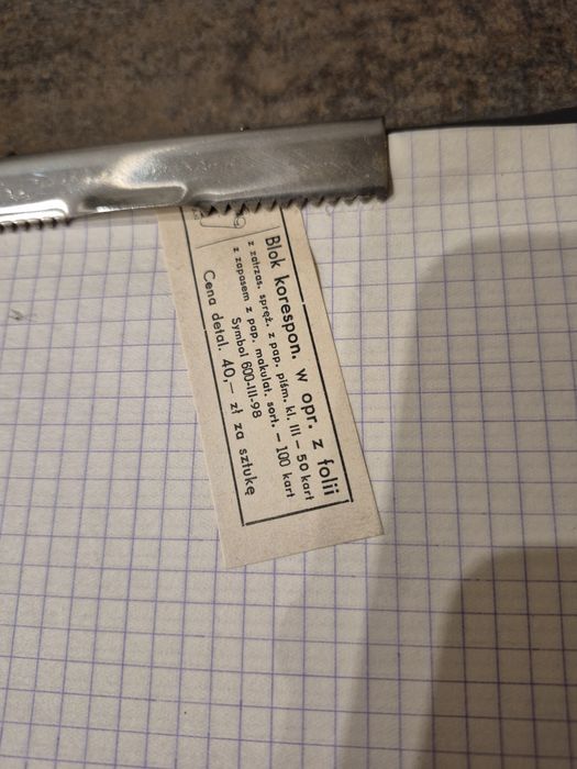 Zabytkowe zeszyty i notatnik PRL.