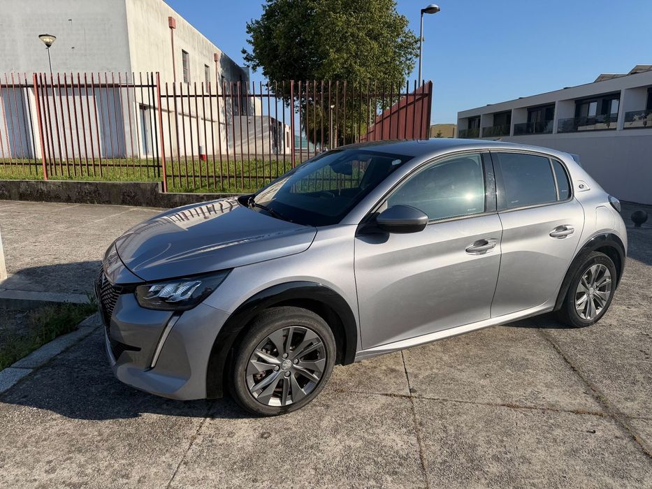 Peugeot e-208 50 kWh Allure Pack