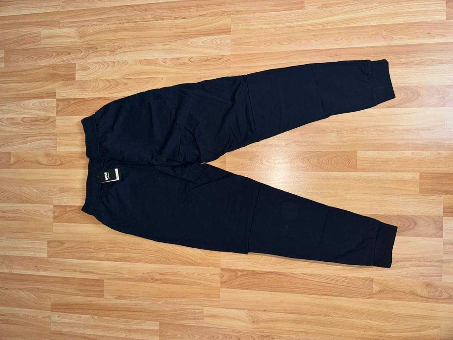 Нові оригінальні штани BOSS Розмір - S але по факту M