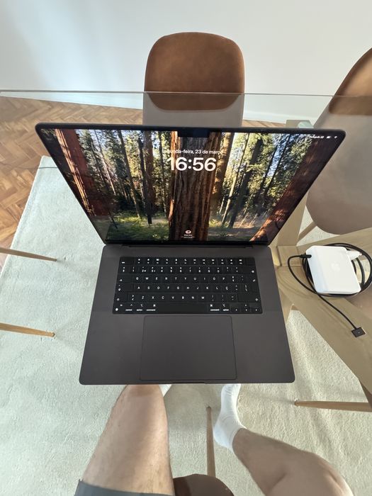 Macbook Pro M4MAX 1TB