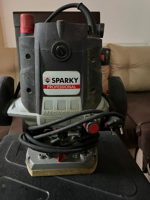 Фрезер Sparky Professional (стан чудовий)