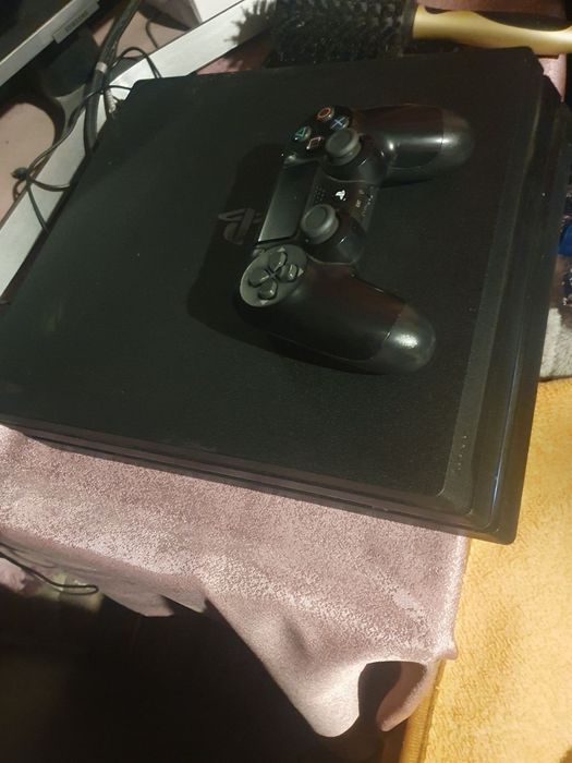 Продам PS 4 1 Tb