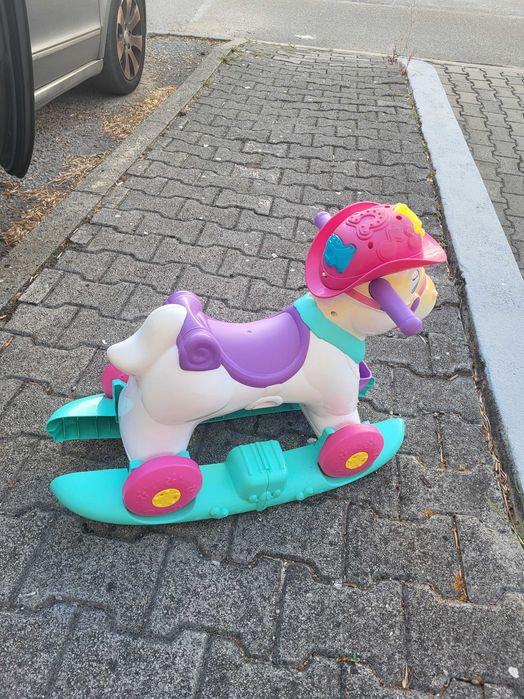 Cavalo de baloiço e rodas Chicco