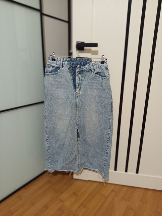 Довга джинсова спідниця