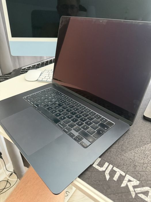 Macbook Air 15 ’ M3 16GB 256GB