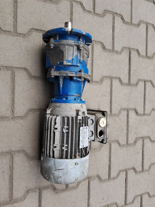 Okazja motoreduktor 0.55kw 47obr