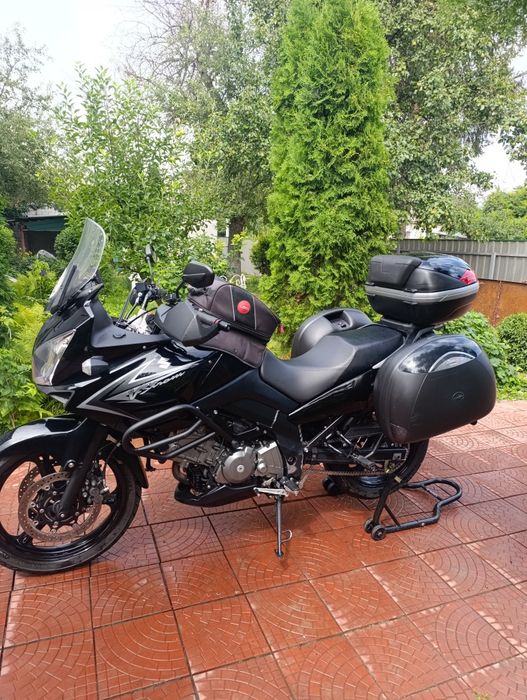 Продам мотоцикл Suzuki  v strom 650