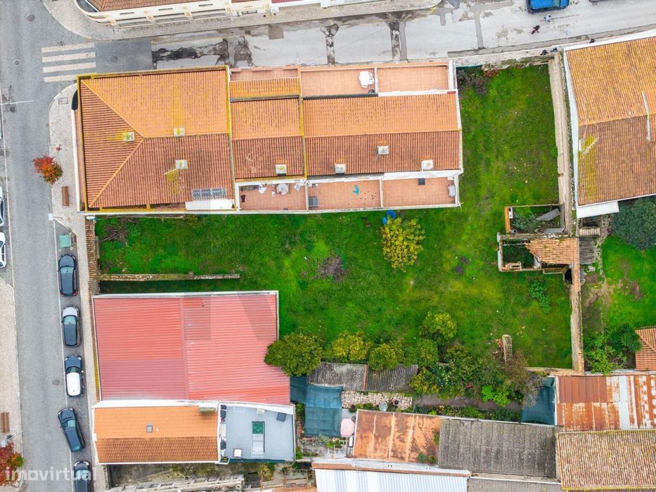 Cartaxo - Terreno Urbano para construção de Edifício de habitação - Ex