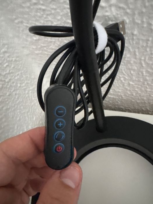 Ring Lightning com Suporte para Telemóvel Ajustável