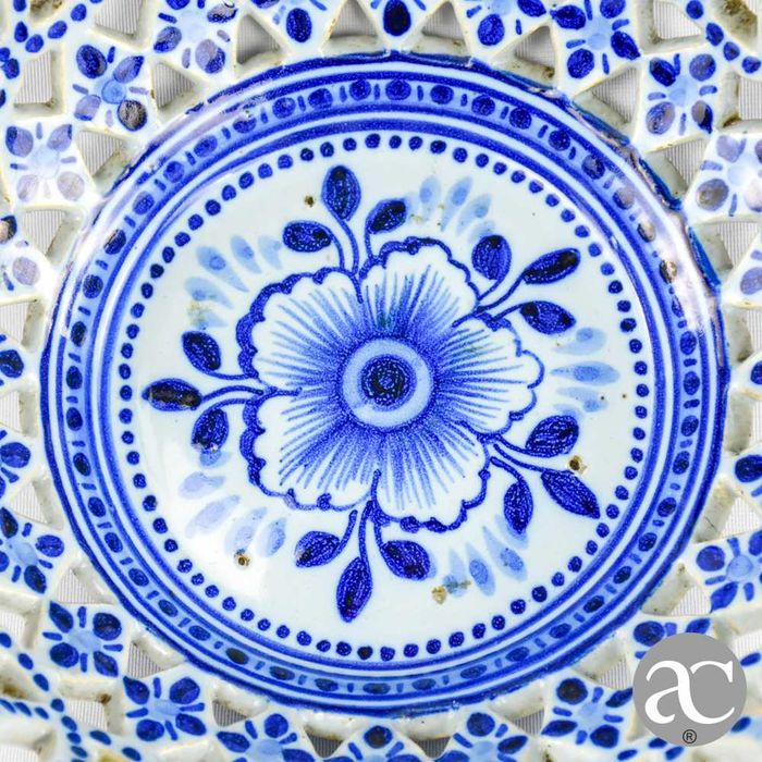 Taça / Fruteiro vazado em faiança Cavaco