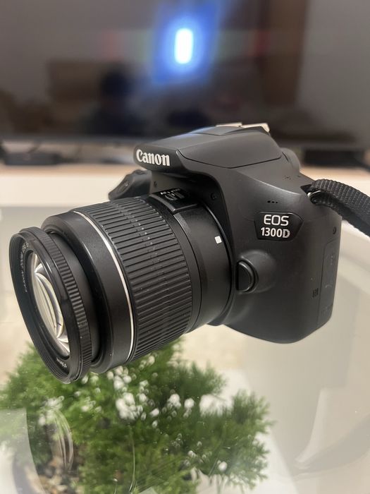 Canon 1300d  + lente