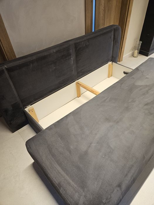 kanapa z funkcją spania  140