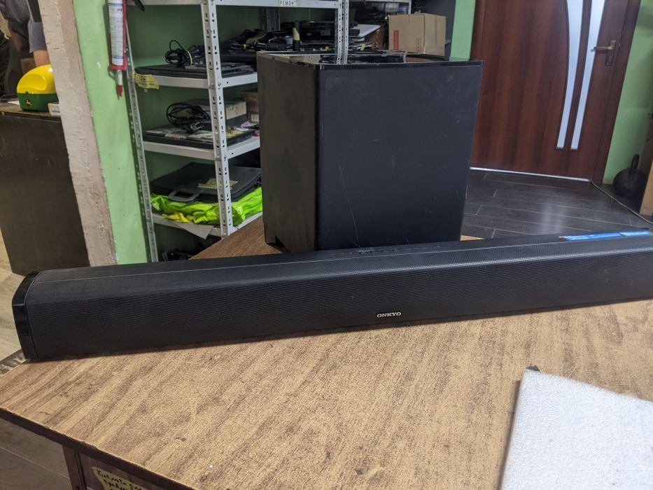 Активний соубуфер Onkyo skw-b50
