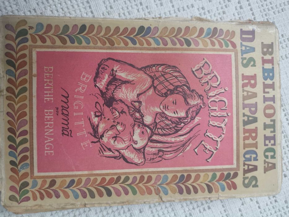 livros antigos em razoavel estado