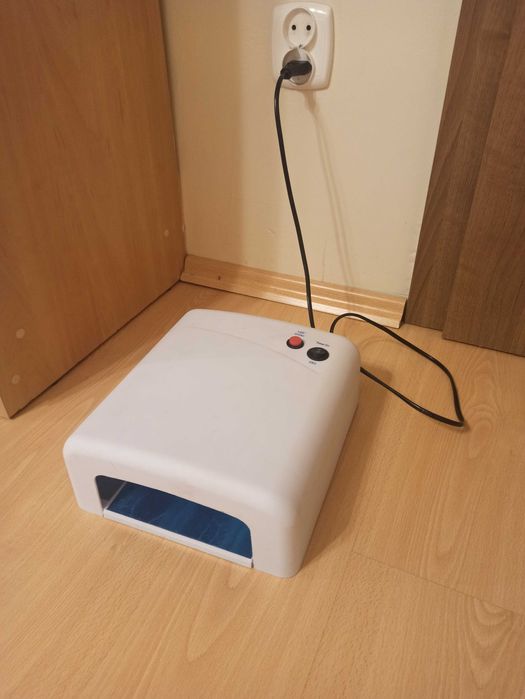 Lampa do paznokci uv