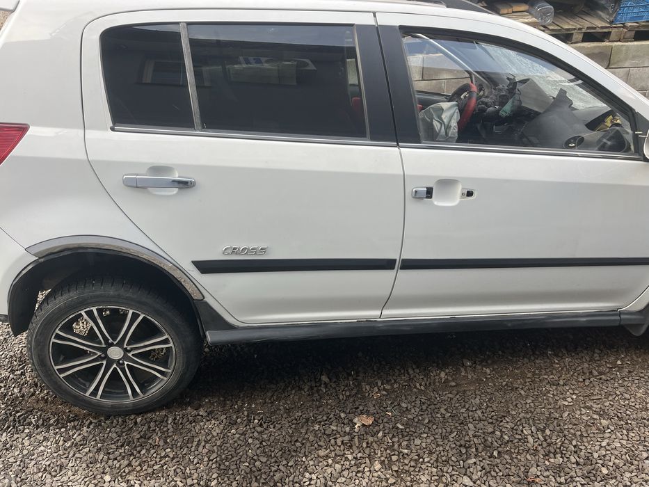 Geely mk mk cross розборка запчастини