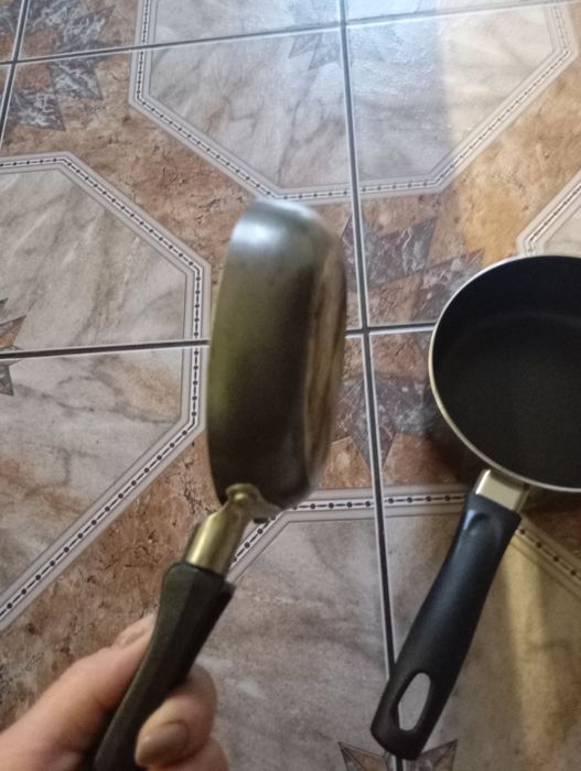 Rondelek nowy i mała patelnia