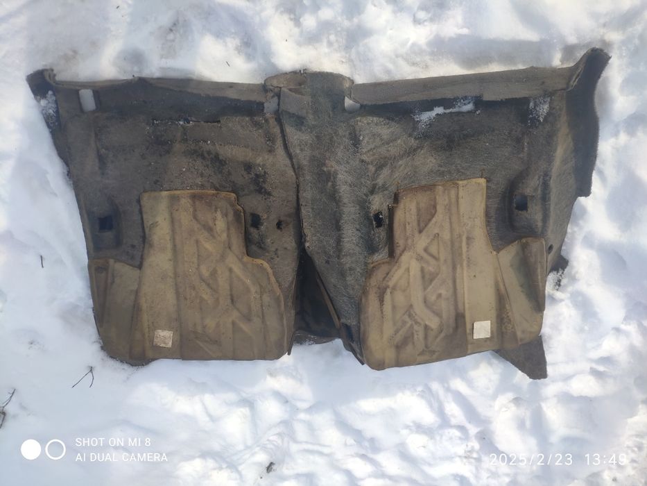 Ковролин салона Mercedes 190 w201