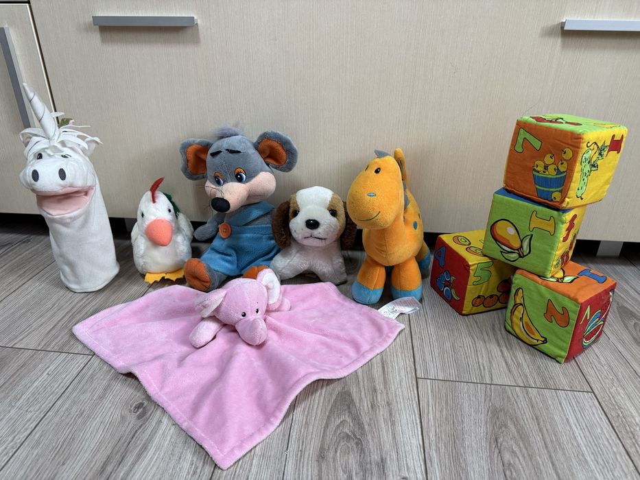 Мʼякі іграшки одним лотом