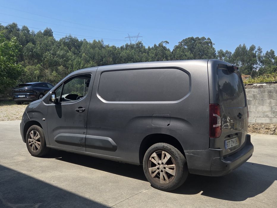 Vendo Peugeot Partner L2 caixa térmica