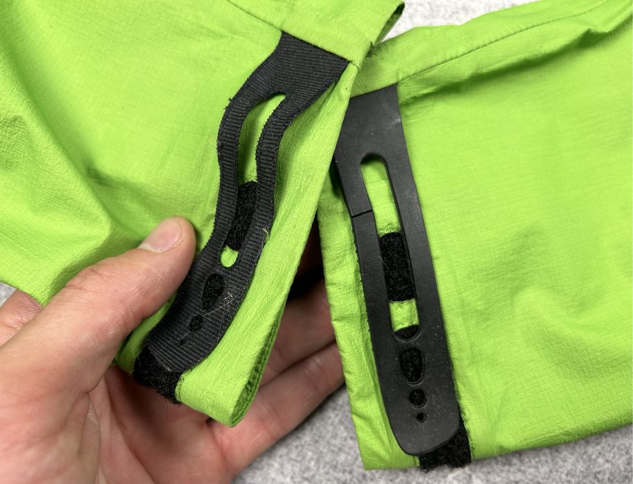 ODLO Logic (XL) куртка штормовка дощовик мембрана