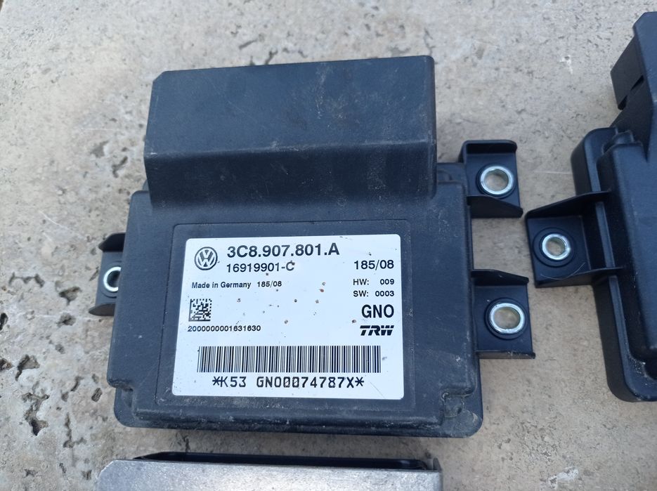 Блок керування ручним гальмом Volkswagen Passat B6 3C0907801B