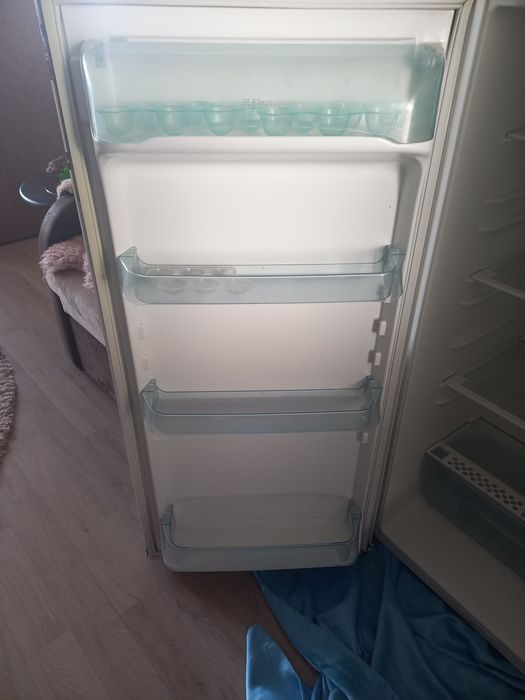 Холодильник Electrolux
