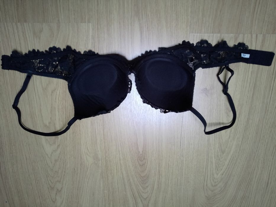 Etam biustonosz koronkowy plus majtki Hunkemöller M