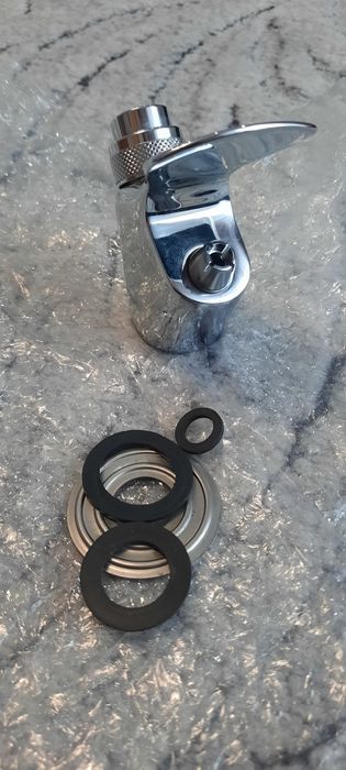 Продам кран для воды