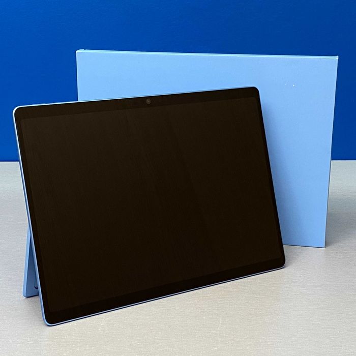 Microsoft Surface Pro 11 | 13" OLED | Snapdragon X Elite 12-Cores | 16GB | 1TB | NOVO | 3 ANOS DE GARANTIA
