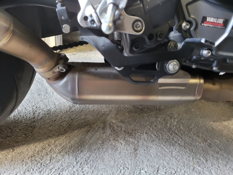 Yamaha MT09 21r-23r 3gen cyklop CP3 tłumik wydech Akrapovic