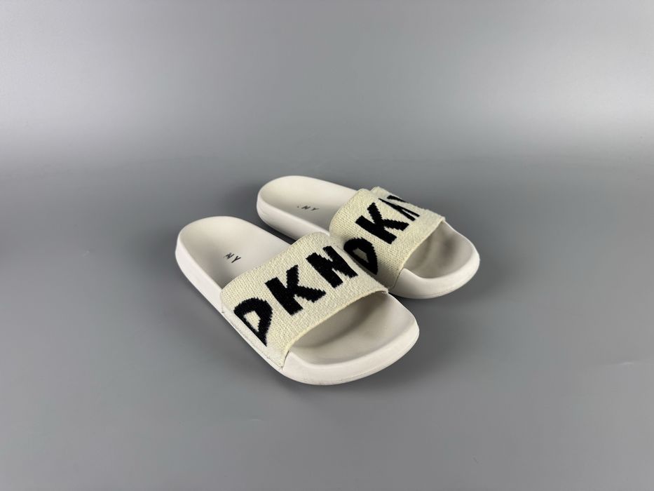 Розмір 36 23 см Жіночі шльопанці бренду DKNY Zax