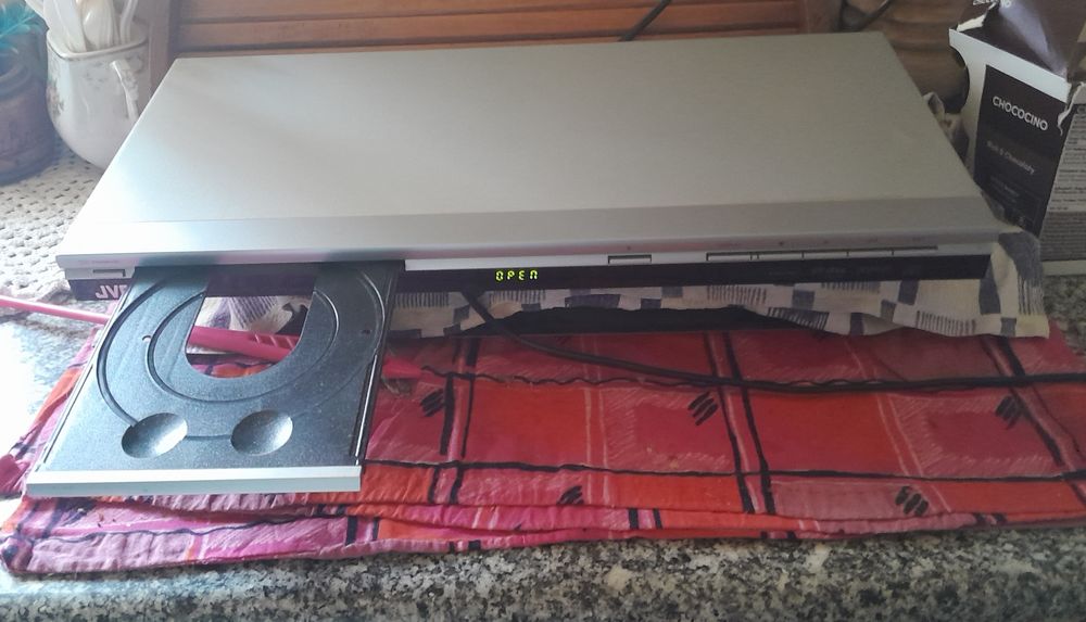 JVC DVD Player64550297677058123