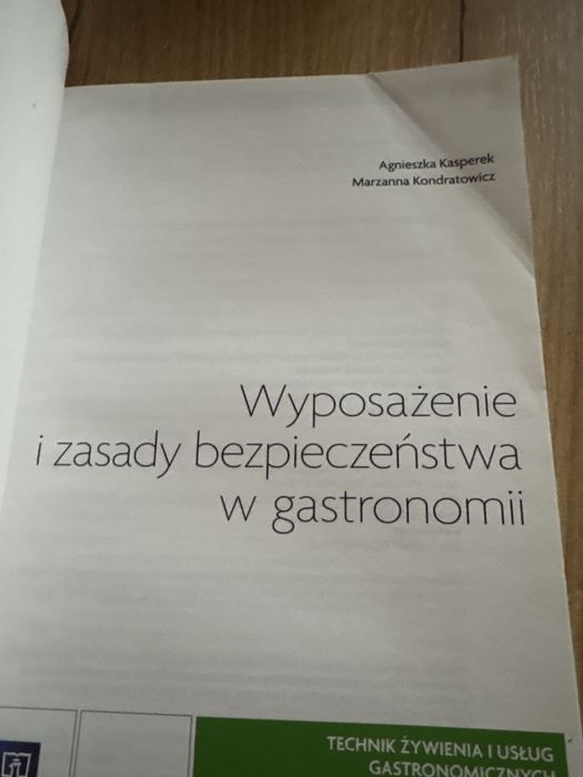 Podrecznik Wyposażenie i zasady bezpieczeństwa w gastronomii