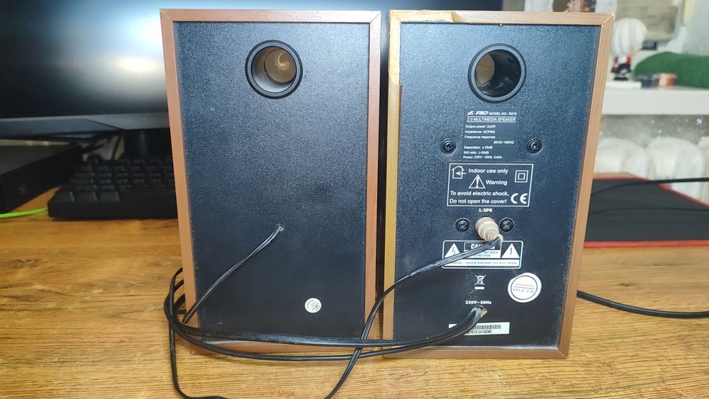 Продам комп’ютерні колонки F&D R215 формату 2.0.