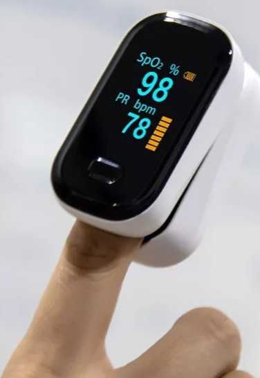 Pulsoksymetr napalcowy oled z etui