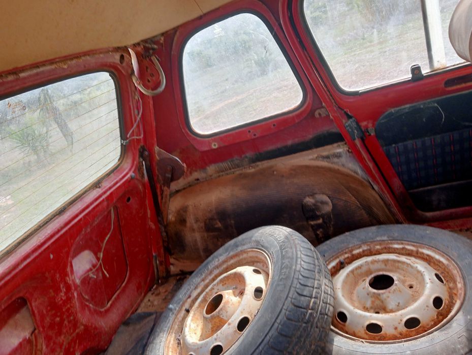 Renault 4l óptima base para restauro