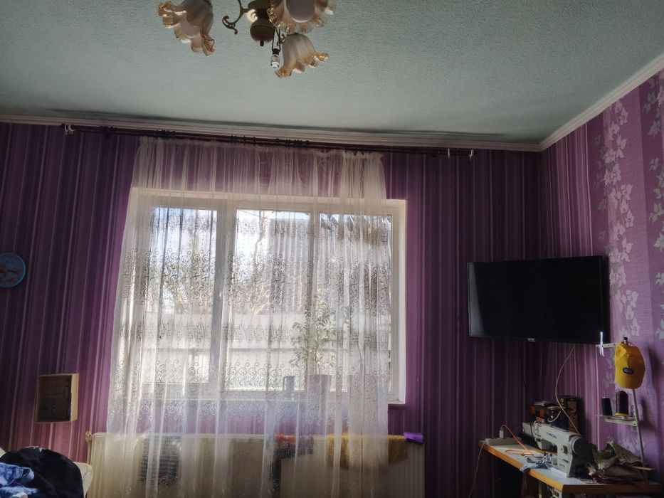 Продаю добротный кирпичный дом в самом центре г Мерефа