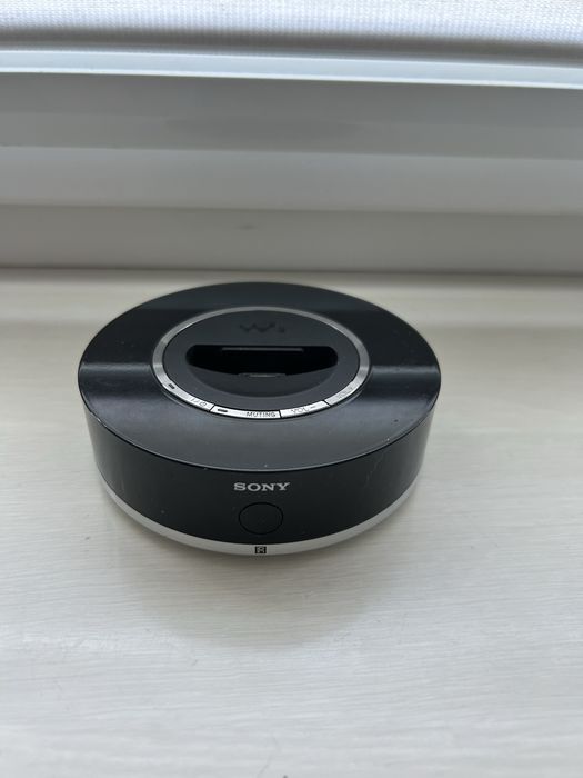 док-станція SONY  WALKMAN