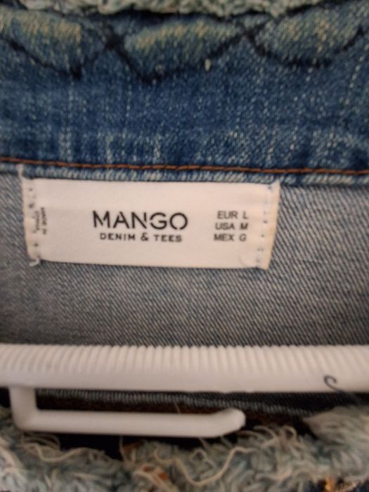 Blusão de ganga da Mango e blusa de ganga da Zara como novos.
