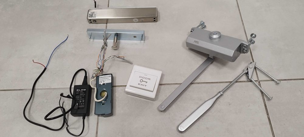 Zamek elektroniczny, wysokiej klasy system cały komplet do montażu!