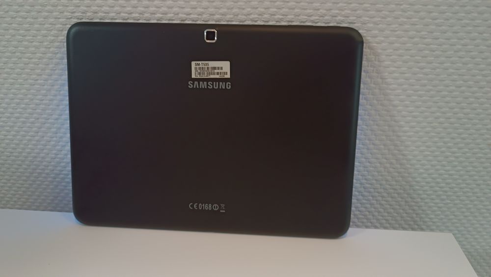 Планшет Samsung Galaxy Tab 4 (SM-T535) 16Gb