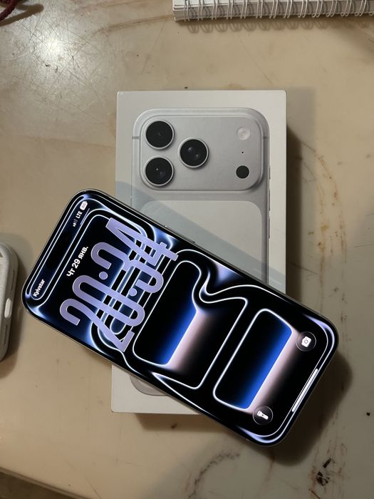 Iphone 17 pro silver