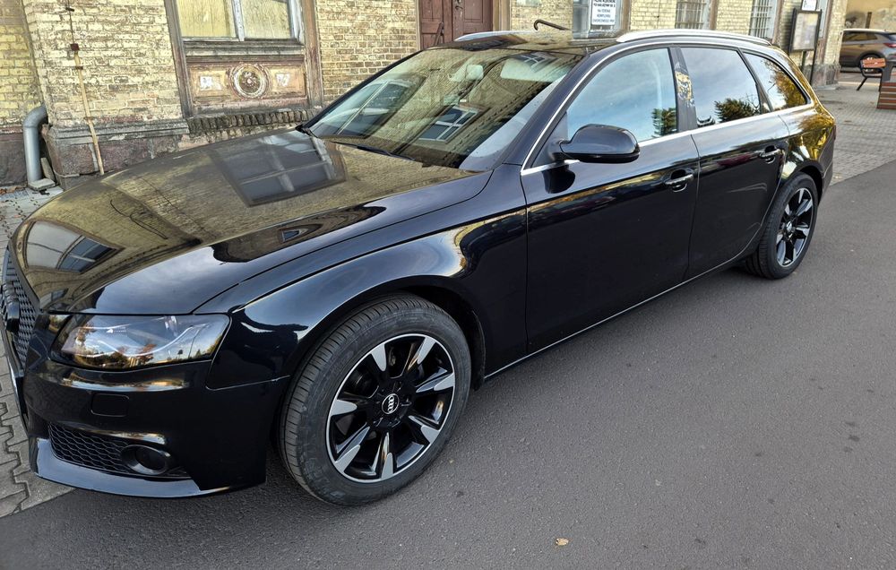 Audi A4 b8 2009r. Doinwestowane  auto