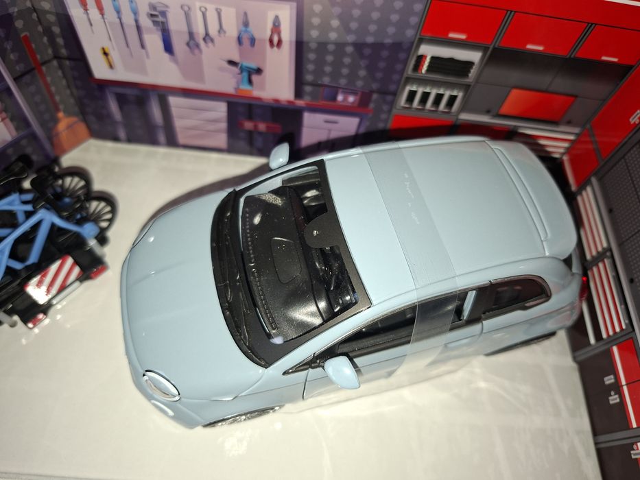 Bburago Fiat 500e (2023), seria Eurotrek, skala 1:24