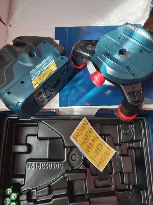 Лазерний нівеніл Bosch