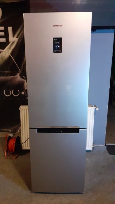 Lodówka-zamrażarka Samsung No Frost 185 cm wysoka