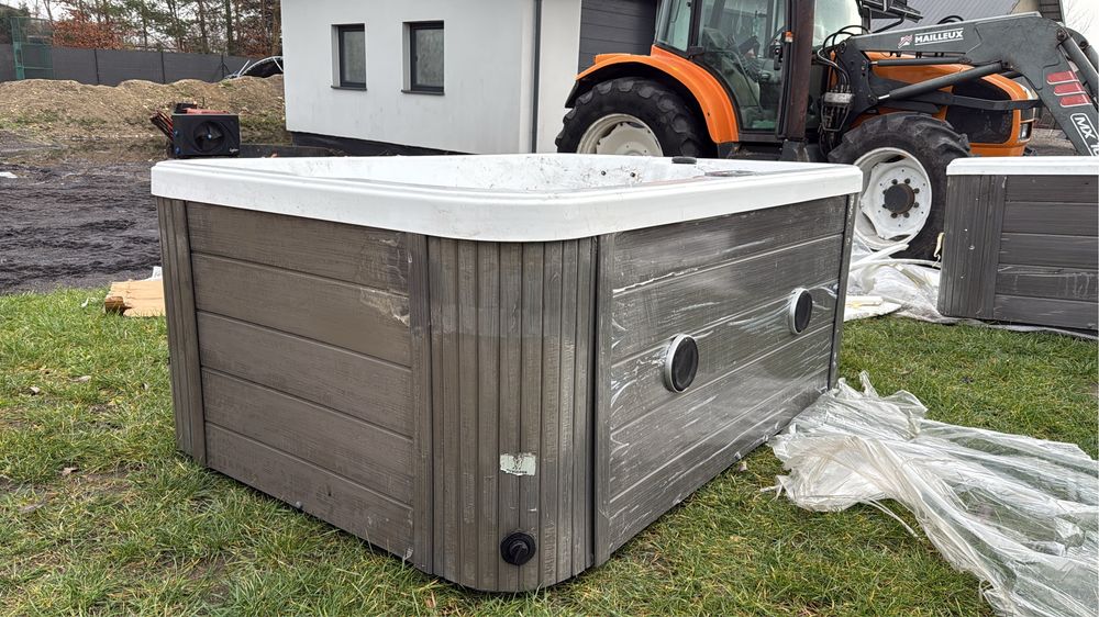 Jacuzzi zewnetrzne całoroczne 3 osobowe bluetooth muzyka